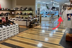 なんばマルイ店 アクセス 6：右にお進みいただくと左側に当店がございます。