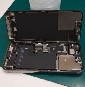 iPhone修理なら【モバイル修理 救急便】へ