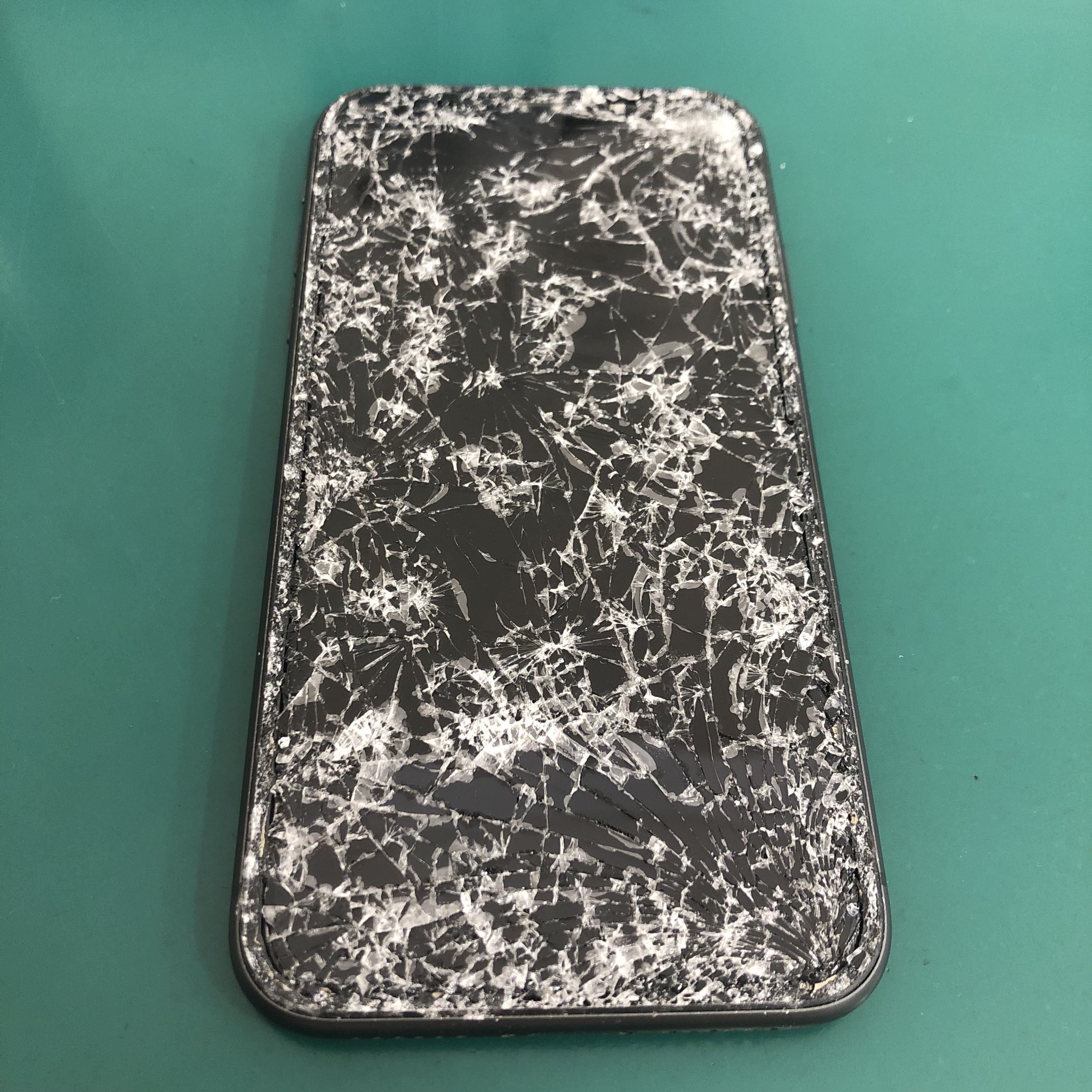 iPhone修理なら【モバイル修理 救急便】へ