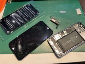 iPhone修理なら【モバイル修理 救急便】へ