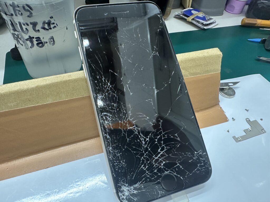 iPhone修理なら【モバイル修理 救急便】へ