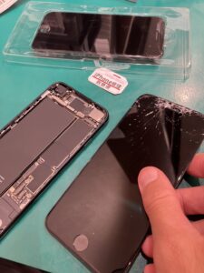 iPhone修理なら【モバイル修理 救急便】へ