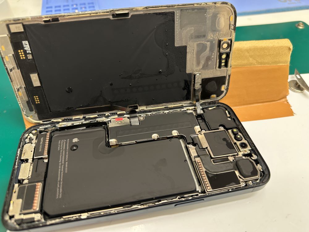 iPhone修理なら【モバイル修理 救急便】へ