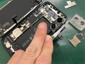 iPhone修理なら【モバイル修理 救急便】へ