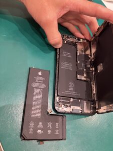 iPhone修理なら【モバイル修理 救急便】へ
