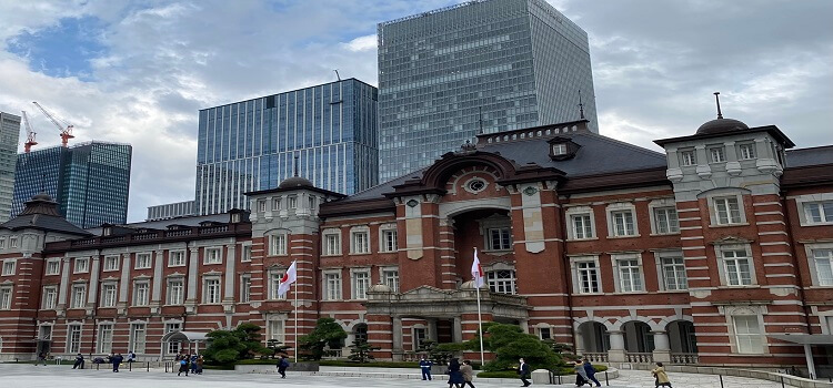 iPhone修理救急便 東京駅ヤエチカ店 （東京駅八重洲口 近く） の店舗外観写真