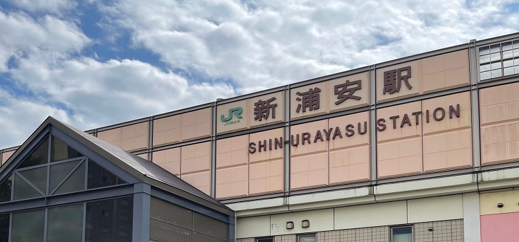 iPhone修理救急便 アトレ新浦安店 （JR新浦安駅 直結(駅ナカ) 近く） の店舗外観写真