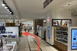 マルイファミリー溝口店 アクセス 6：少し進むと当店がございます。