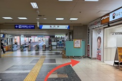 アトレ亀戸店 アクセス 4：少し進むと当店がございます。