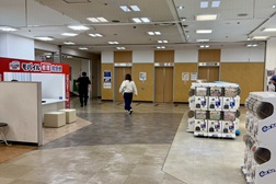 PATIO本八幡店 アクセス 5：左に進むとすぐに当店がございます。