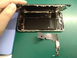 iPhone修理なら【モバイル修理 救急便】へ