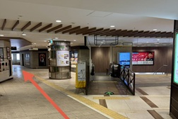 堺東駅前店 アクセス 2：改札を背にしたら左の通路へお進みください。サンマルクが目印です。